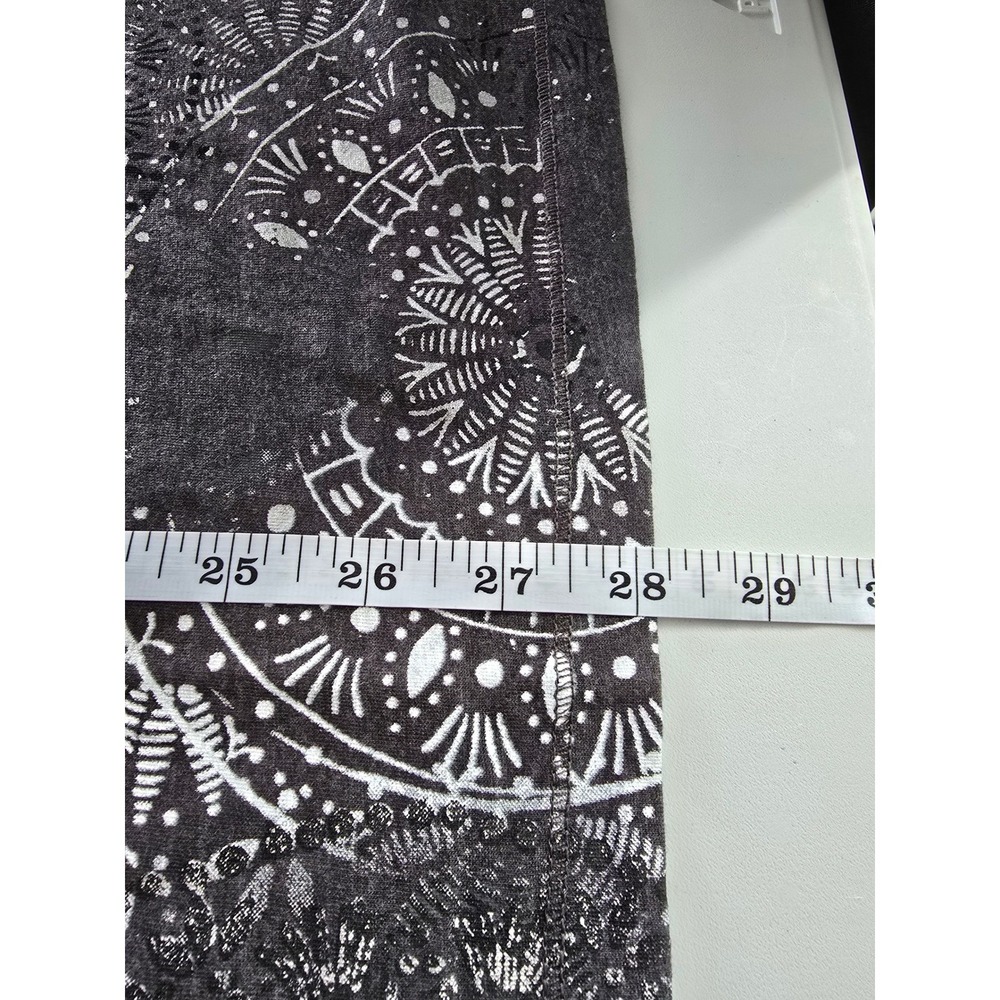 Made for Life Womens 3X Charcoal Gray Mandala Graphic V-Neck T-Shirt NWT - Picture 7 of 12